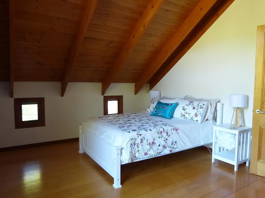 Magnolia Cottage Cooroy 0*,  Australia