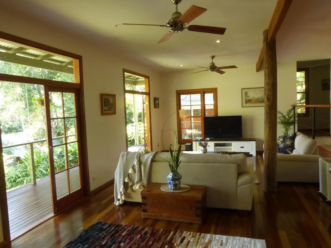 Magnolia Cottage Cooroy Holiday home