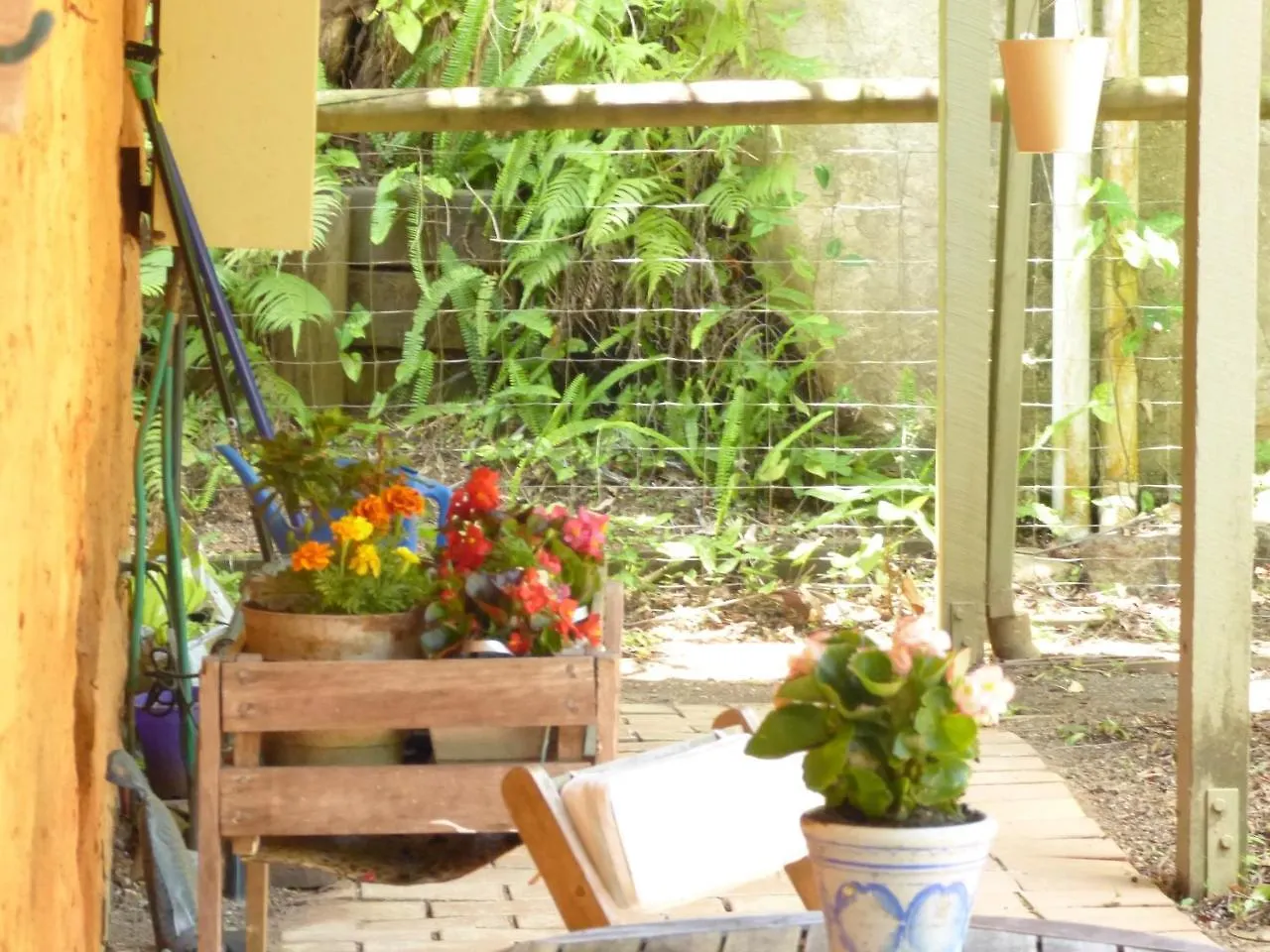 Magnolia Cottage Cooroy 0*,